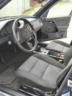 Mercedes Benz 200 D Bild 5