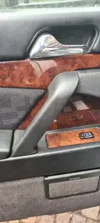 Mercedes 320 Youngtimer Bild 4