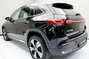 Mercedes-Benz EQA 250 Navi KAM ACC PDC SpurH KlimaA FLA LED Bild 12