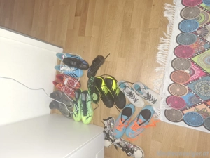 Diverse Fussball Schuhe  Bild 2