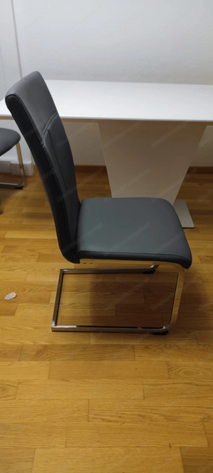 Stühle + Tisch Bild 2