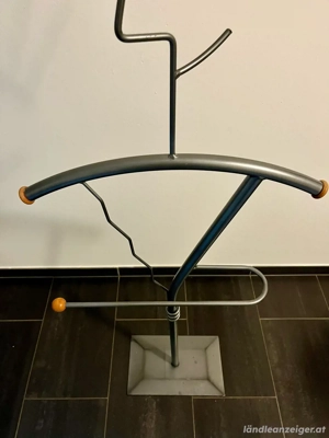 Stabiler Kleiderständer - stummer Diener Bild 2