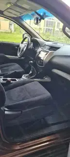 Pickup Nissan Navara Bild 2