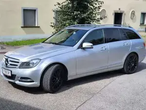 Mercedes-Benz C-Klasse Bild 2