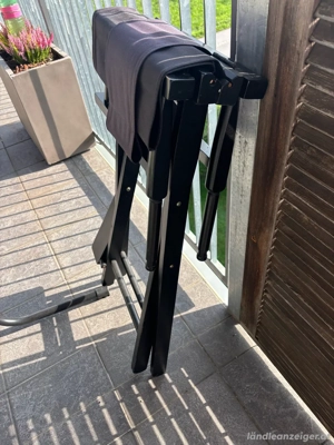 Originelle Regiestühle klappbar mit Stehtisch Bild 3