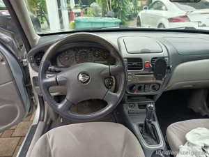 Nissan Almera N16 1.8 Elegance Bild 3
