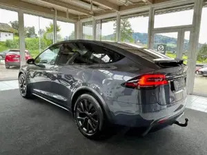 Tesla Model X 2022 Bild 8