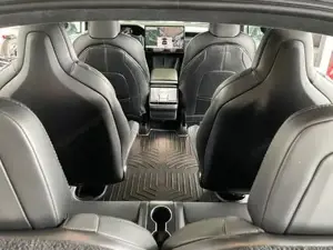 Tesla Model X 2022 Bild 18