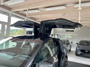 Tesla Model X 2022 Bild 12