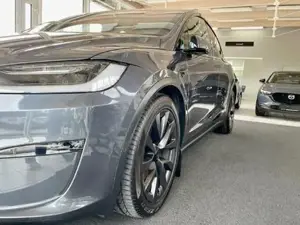 Tesla Model X 2022 Bild 6