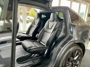 Tesla Model X 2022 Bild 13