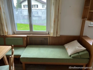 schöner Schrank, 2 Stühle, Tisch, Eckbank Bild 4