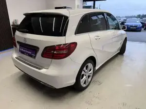 Mercedes-Benz B 180 Bild 5