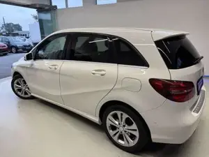 Mercedes-Benz B 180 Bild 7