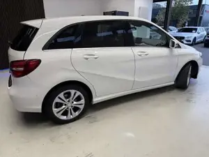 Mercedes-Benz B 180 Bild 6