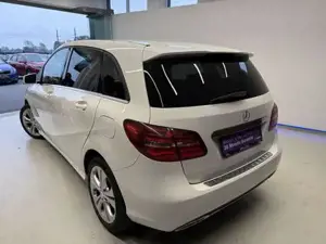 Mercedes-Benz B 180 Bild 4