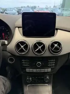 Mercedes-Benz B 180 Bild 11