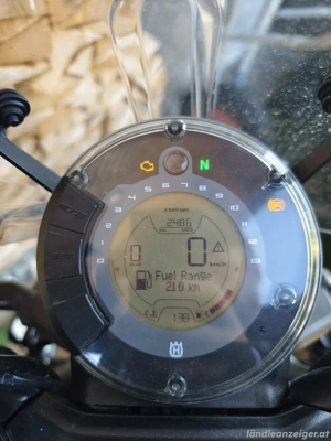 Husqvarna Svartpilen 125ccm Bild 2