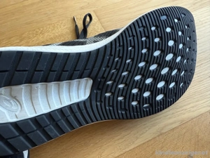 asics sportscuhe Bild 3