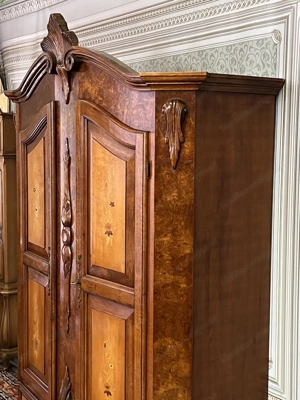 Barock Schrank Landhaus Bauernschrank Nussbaum Kasten Bild 4
