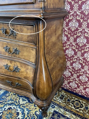 Barock Vitrine Bücherschrank Nussbaum Stilmöbel Bild 6