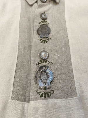 Neuwertiges Trachtenhemd   handgefertigt in Österreich (Größe 43) Bild 6