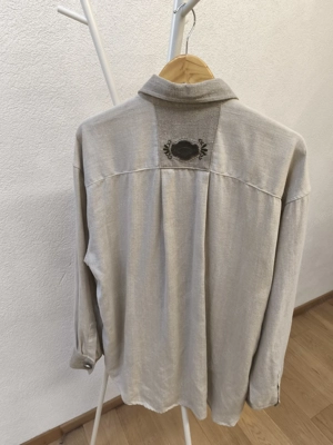 Neuwertiges Trachtenhemd   handgefertigt in Österreich (Größe 43) Bild 3