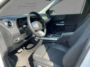 Mercedes-Benz B 180 Bild 7