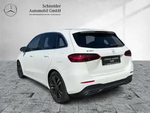 Mercedes-Benz B 180 Bild 2