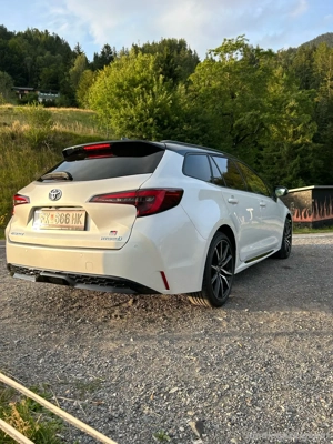 Toyota Corolla GR Sport TS Bild 2