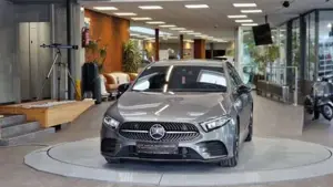 Mercedes-Benz A 180 Bild 2