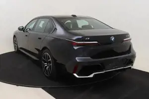 BMW i7 eDrive50 335 kW (455 PS), Automatik, Heckantrieb Bild 9