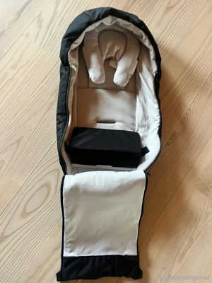 Thule Newborn Nest Fußsack Bild 2