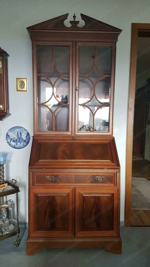 Biedermeier Sekretär mit Vitrine aus Mahagoni englische Stilmöbel ANNO DOM Bild 10