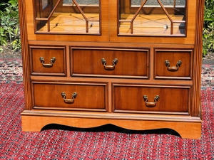 Biedermeier Vitrine England Eibe Heldense Bild 8