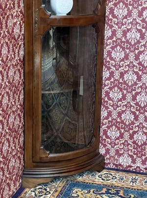 Biedermeier Eckvitrine Vitrine Nussbaum dunkel Barock Landhaus Rokoko Eckschrank Stilmöbel Louis XV  Bild 5
