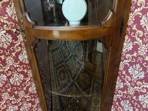 Biedermeier Eckvitrine Vitrine Nussbaum dunkel Barock Landhaus Rokoko Eckschrank Stilmöbel Louis XV  Bild 9