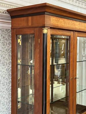 Biedermeier Vitrine Selva Schrank Kirschbaum Louis XV Empire STILMÖBEL Bild 7