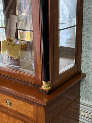 Biedermeier Vitrine Selva Schrank Kirschbaum Louis XV Empire STILMÖBEL Bild 2