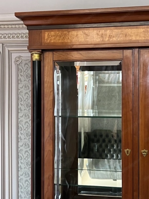 Biedermeier Vitrine Selva Schrank Kirschbaum Louis XV Empire STILMÖBEL Bild 6