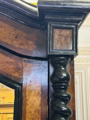 Antiker Schrank mit Spiegel Gründerzeit Danziger Barock Nussbaum Kasten  Bild 6