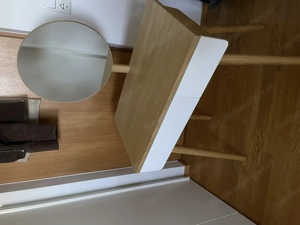 Holz Schminktisch mit rundem Spiegel
