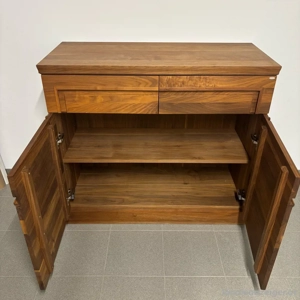 Massivholz-Kommode Bild 3