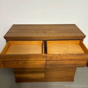 Massivholz-Kommode Bild 2