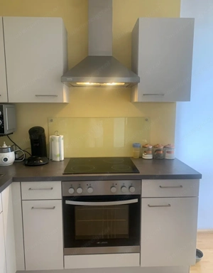 Küche mit Geräten! Bild 3