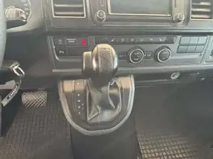 VW Caravelle 2018 Bild 12