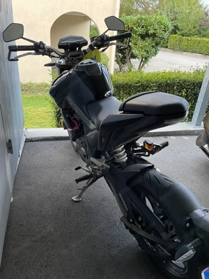 Motorrad 125 (Zontes ZT 125 U Naked Bike mit Keyless go) Bild 5