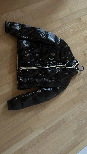 Moncler Winterjacke Größe XS