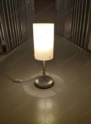 Leuchte für Nachtkästchen usw. Bild 2