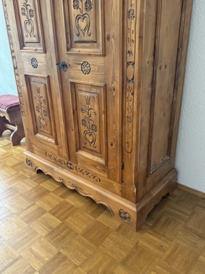 Voglauer Anno 1600 Landhaus TV Schrank Bauernschrank Dielenschrank Kleiderschrank Kasten Bild 3